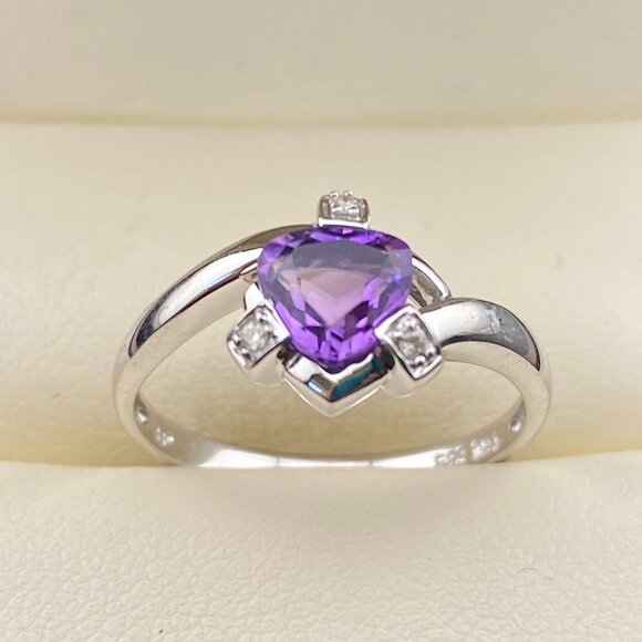 Vtg. 14K White Gold FP Friedman's Inc. 0.75 ct Amethyst & 3 Diamond Ring Sz. 7 - Picture 6 of 15